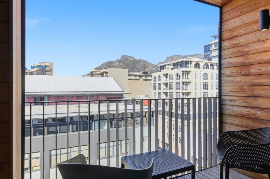 2 Bedroom Property for Sale in De Waterkant Western Cape